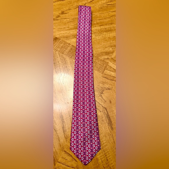 Hermès Paris Silk Tie – Red Geometric Golf Pattern - Picture 2 of 4